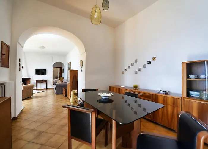 Dama Di Cuori 度假居 康加德马里尼