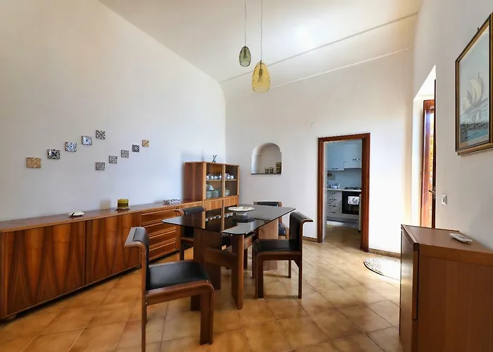 Dama Di Cuori 度假居 康加德马里尼